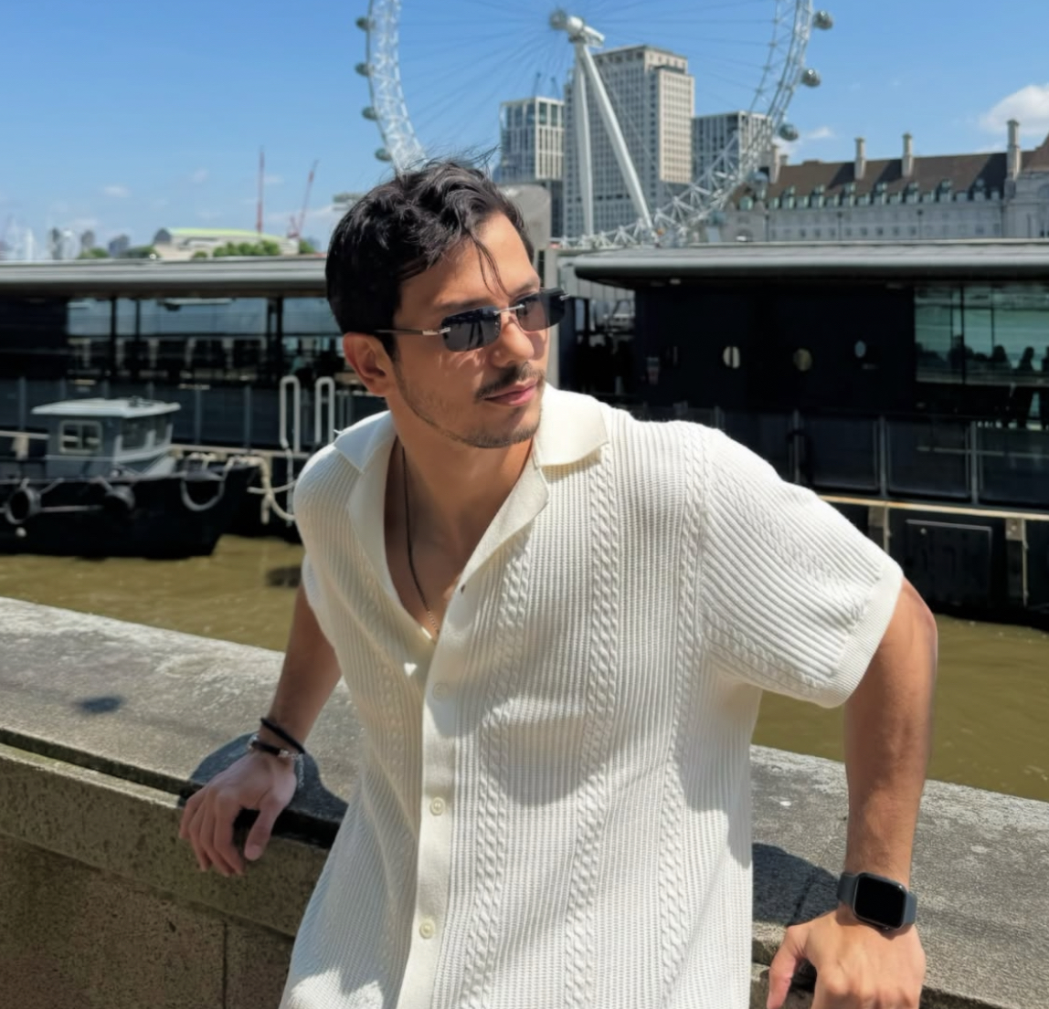 Retrato de Felipe Holanda